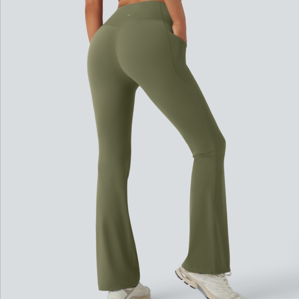 Halara Women's bootcut leggings tummy control medium